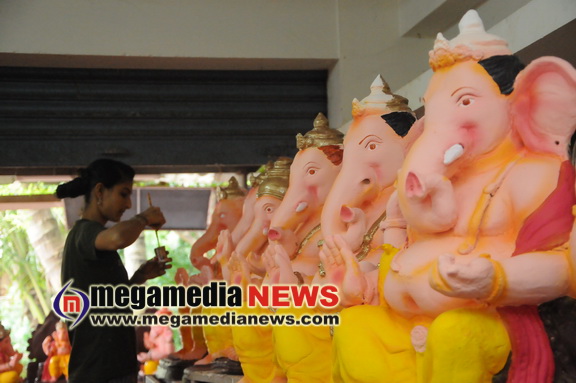 Ganesha Idol preparation 