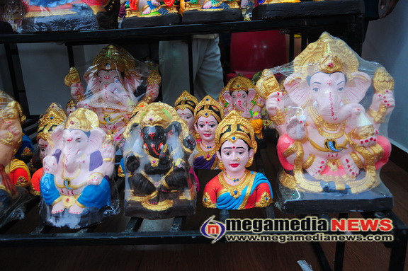 Ganapati  idols 