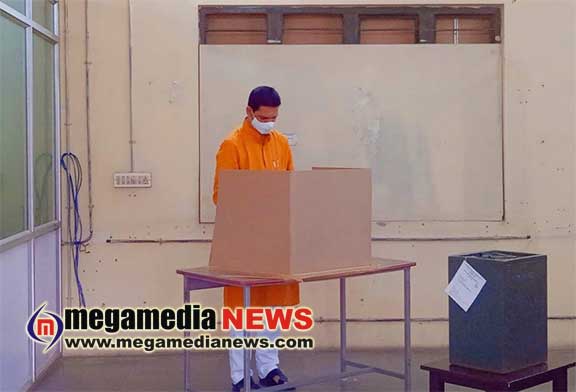 Nalinkumar-Kateel-voting