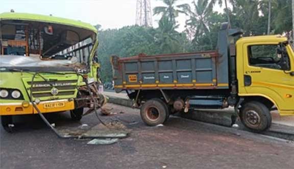 Karkala-accident