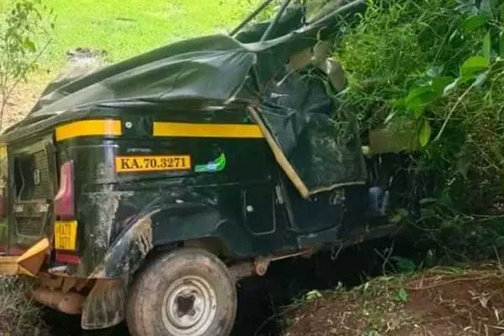 Auto-riksha wrecked