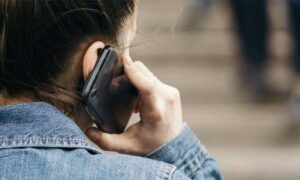 woman-call