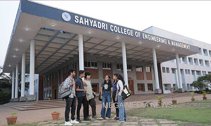 Sahyadri-college