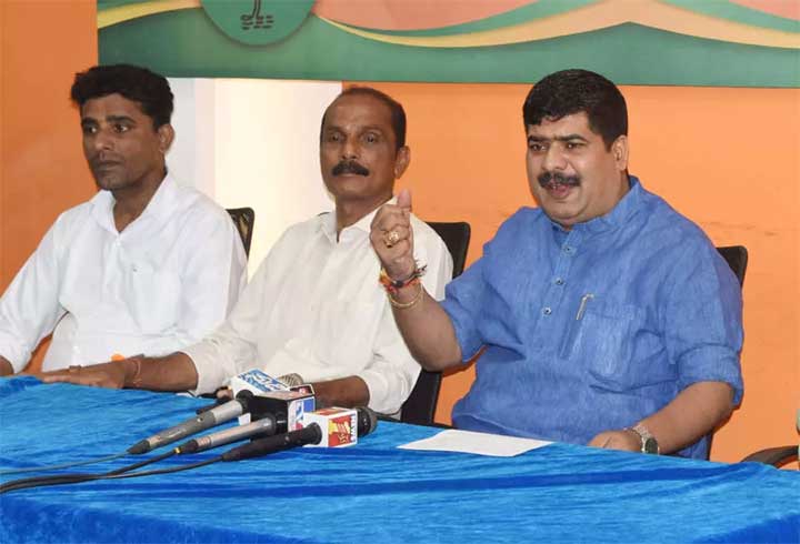 Vedavyas-Kamath-flex