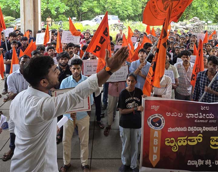 ABVP-protest