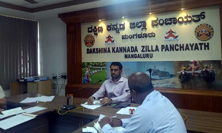 Zilla-Panchayat-CEO