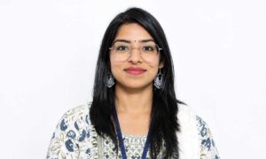 Meenakshi-Arya-IAS